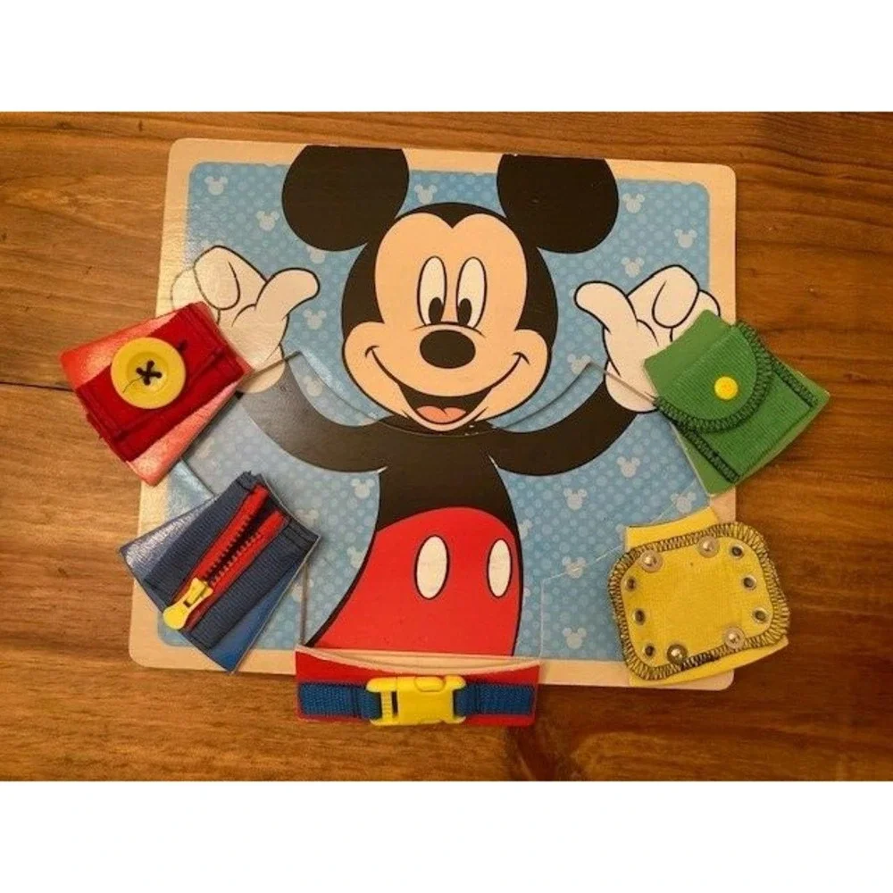 Disney Mickey Mouse wood puzzle buckles, snaps,‎ and ties Melissa & Doug